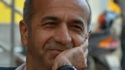 ŞÜKRÜ KÜÇÜKŞAHİN KİMDİR? Erzincan doğumlu mu, gazeteciliğe nasıl başladı, kariyeri nasıl ilerledi?