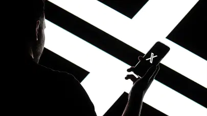 X’te Yapay Zekâ İçeriklerine Fren! Kuralları İhlal Eden Gelirden Olacak