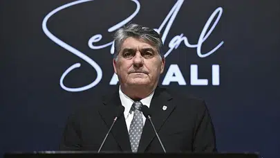 Derbi Sürerken Statı Terk Etti! Serdal Adalı’nın Gideceği Yer Merak Konusu