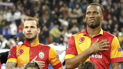 Parmağı Koptu, Ortalık Karıştı! Drogba ve Sneijder Liverpool’a Ateş Püskürdü