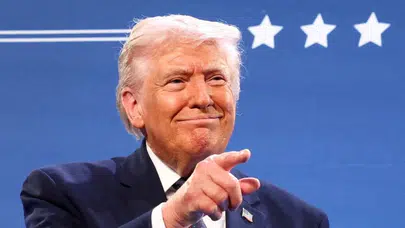 Trump’ın Telefonu Sızdırıldı İddiası! Numara Para ve Kripto Karşılığı Satılıyor