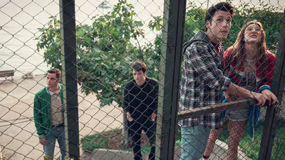 AŞK 101 2. SEZON YORUMLARI NASIL? Netflix Türkiye dizisi final sezonunda beklentileri karşıladı mı?