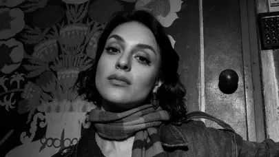 Beyoğlu şarkısıyla Sena Şahin müzik listelerine hazırlanıyor