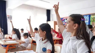 OKULLAR YAZ TATİLİ 2026 TARİHİ! 2026 Yılı Okullar Ne Zaman Kapanıyor, Karneler Hangi Gün Verilecek, Yaz Tatili Ne Zaman Başlıyor?