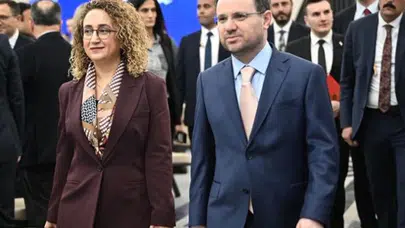 Siyasetin Gündemindeki Akın Gürlek’ten Yıllar Sonra Gelen Dizi Macerası