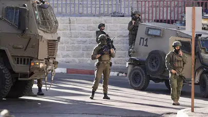 Katil İsrail Ordusu Batı Şeria’da Çok Sayıda Kente Baskın Düzenledi!