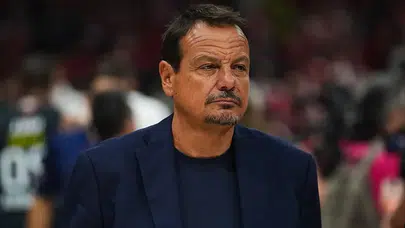 Son düdükle birlikte Panathinaikos kulübesinde yüzler değişti