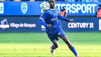 Fenerbahçe Karşılaşması Öncesi Samsunspor’da Alarm: Genç Yıldızın Sakatlığı Açıklandı