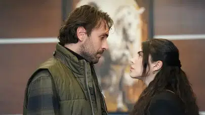 TAŞACAK BU DENİZ DİZİSİ YÖNETMENİ KİM? Çağrı Bayrak Kimdir, Hangi Dizileri Yönetti?