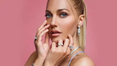 MERYEM UZERLİ'NİN DİNİ İNANCI NE! Müslüman mı, kaç çocuğu var, eşi kim?