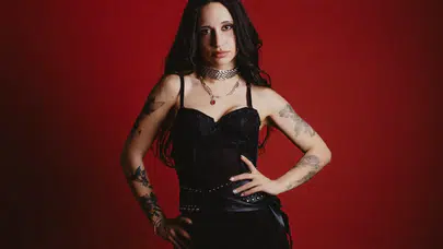 Melis Karaduman yeni şarkısını dinleyiciyle buluşturdu