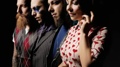 MODEL GRUBU YENİDEN BİRLEŞTİ Mİ? 2026 turnesi ne zaman ve konserler nerede olacak?