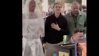 Worrall’ın Gelinlikli Halleri Olay Oldu! Gelen Yorumlara Dayanamadı