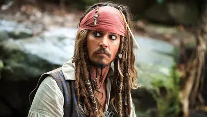 KARAYİP KORSANLARI 6 NE ZAMAN ÇIKACAK! Johnny Depp Jack Sparrow olarak geri dönecek mi?