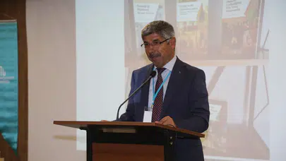 Avrupa Hunları ve Erken Hıristiyanlık Çalışmalarıyla Tanınan Turhan Kaçar Rektör Oldu