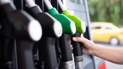 Benzine zam geldi mi 29 Mart! Motorin fiyatı kaç TL oldu, LPG fiyatları ne kadar, İstanbul Ankara İzmir akaryakıt fiyatları kaç TL?