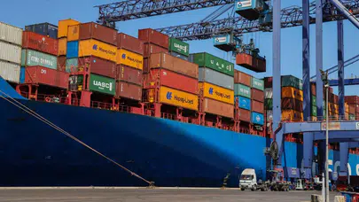 İstanbul Zirvede, Kocaeli ve Bursa Takipte! İhracat Rakamları Açıklandı