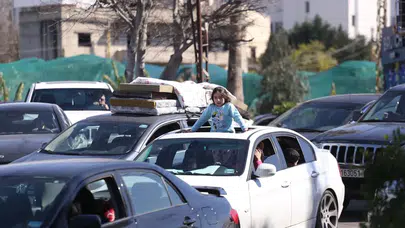 Sınırda Büyük Hareketlilik! Lübnan’dan Suriye’ye 10 Bin Kişi Geçti