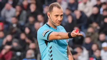 Alanyaspor-Galatasaray ve Başakşehir-Trabzonspor Maçlarının Hakemleri Açıklandı!