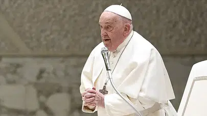 PAPA İLE İLGİLİ FİLMLER! Papa Temalı Film Önerileri Neler?