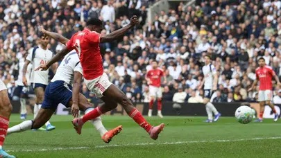 Londra’da Hezimet! Nottingham, Tottenham’ı Sahasında Dağıttı