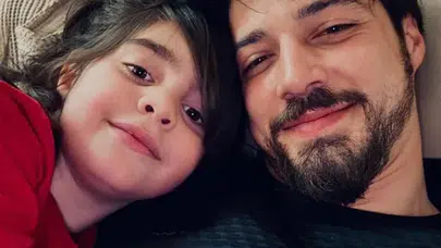 Mert Yazıcıoğlu’nun yeğeniyle karesi sosyal medyayı eritti! 'Amcasının gülü'