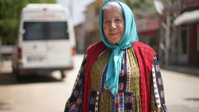 Sahne tozunu 80 oyunda taşıyan usta oyuncu Zerrin Sümer