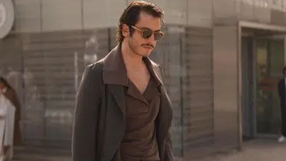 Boran Kuzum’dan Paris’te Dikkat Çeken Stil! Lacoste Defilesinde Boy Gösterdi