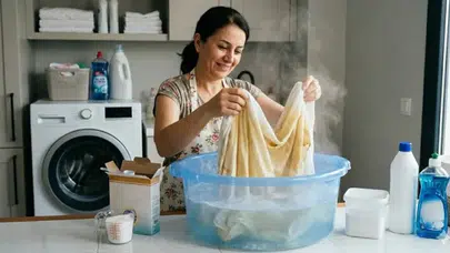 Sararan Çarşaflara Şok Çözüm! Bu Yöntemi Deneyen Farkı Görüyor