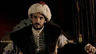 DEVRİM EVİN KAÇ YAŞINDA! Nereli, Rol Aldığı Diziler ve Filmler Neler?