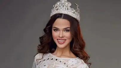 Yoğun Duman Arasında Köpeklerini Alıp Dışarı Koştu