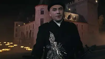 Şatoda İlk Gece: Hainler Sessizce Hamleye Başladı