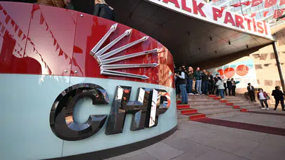 CHP mitinglerinde dikkat çeken el işareti dalga dalga yayılıyor