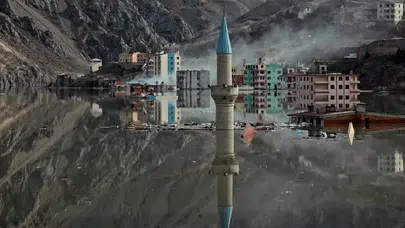 Serra Yılmaz’ın 'Sevgili İstanbul'u İtalya’da Çok Satanlar Listesinde!