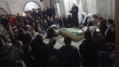 Dualar ve salavatlarla uğurlandı: Bölgenin önemli alimi Şeyh Selahaddin defnedildi