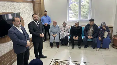 Umre Hayali Kabusa Döndü! 125 Kişi Paralarını Verdi, Ortada Kimse Yok