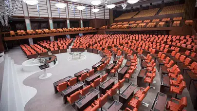 Sandık Öncesi Yeni Tablo: Hakkari Üç İsimle Temsil Edilecek