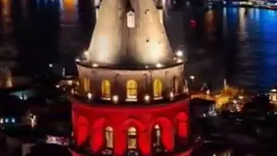 Türkiye-İspanya Dostluğu Galata’da Parladı! Tarihi Kule Bayraklarla Aydınlatıldı