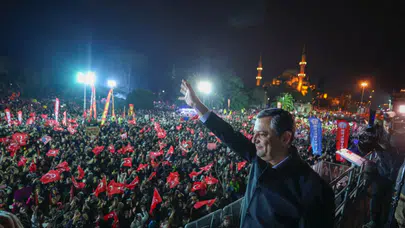 99’uncu miting detayı gündem oldu: İstanbul’da dikkat çeken buluşma!