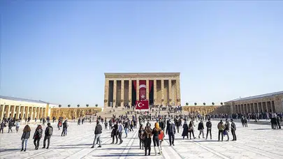 Bayram Tatilinde Anıtkabir’e Giriş Saatleri Açıklandı