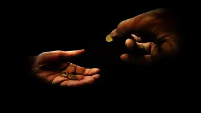 Bayrama Günler Kala Verilen Fitre Mahallede Yeni Bir Umut Oldu