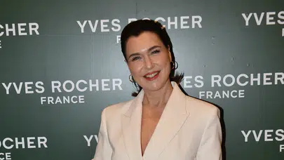 Güzellik dünyasında yeni dönem! Şevval Sam marka yüzü oldu