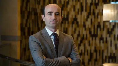 PROF. DR. MESUT ÖZCAN'IN ÖZGEÇMİŞİ VE KARİYERİ! Kamboçya Büyükelçisi Mi, Nereli, Kaç Yaşında, Eğitim Hayatı ve Diplomasi Kariyeri Nedir?