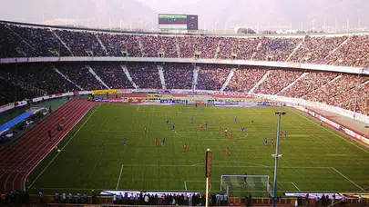 Tahran’da patlama sesleri sonrası gözler o dev stada çevrildi