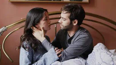 Sahipsizler finalinde Cemo ve Melis şehirden uzaklaşarak yeni bir hayata yürüyecek!