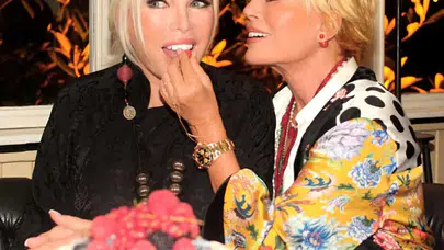 Ünlü Sanatçı Tedavi Sürecini Anlattı! 'Ciddi Sallanmalar Yaşadım'