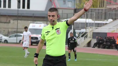 BATUHAN KOLAK KAÇ YAŞINDA? Aslen nereli, hakemlik kariyeri nasıl başladı ve Galatasaray-Başakşehir maçını neden o yönetecek?