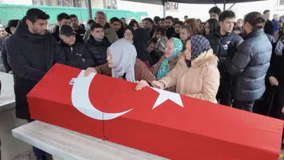 Set arasında cenazeye katıldı, paylaşımı tartışma çıkardı: Rabia Soytürk’ten yanıt