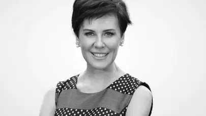 PINAR TÜRKER KAÇ YAŞINDA! Aslen nereli, evli mi, bekar mı, çocuğu var mı?