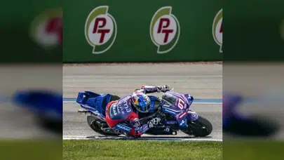 Tayland’da Şok An! Toprak Razgatlıoğlu Tam Yükselirken Yere Kapaklandı